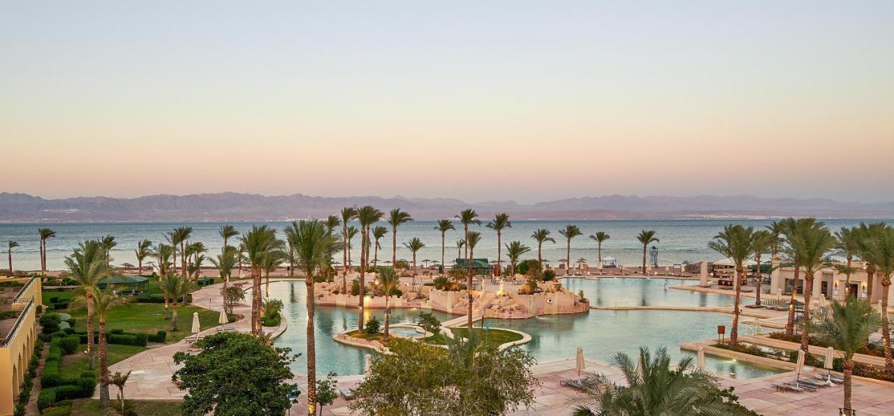 Mosaique Beach Resort Taba Heights Exteriör bild View of the Red Sea from the Hilton Taba